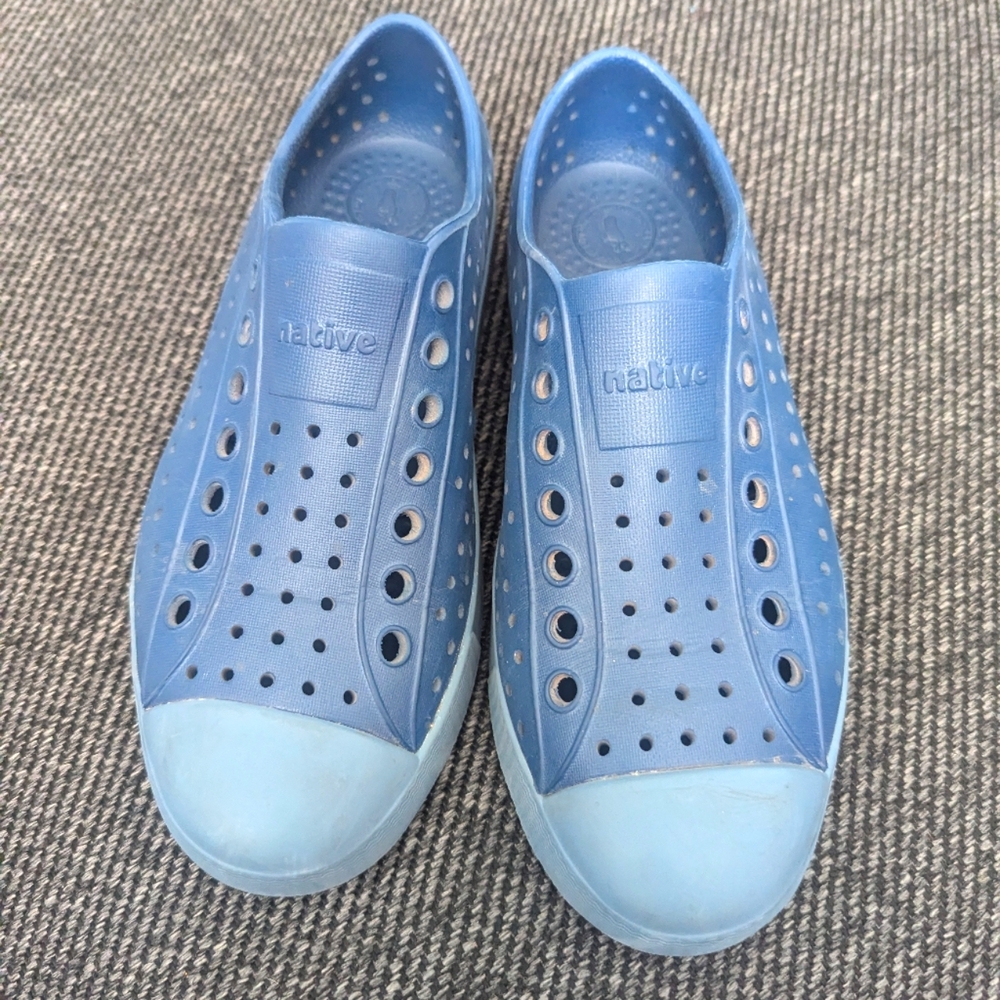 Native Shoes - image 1